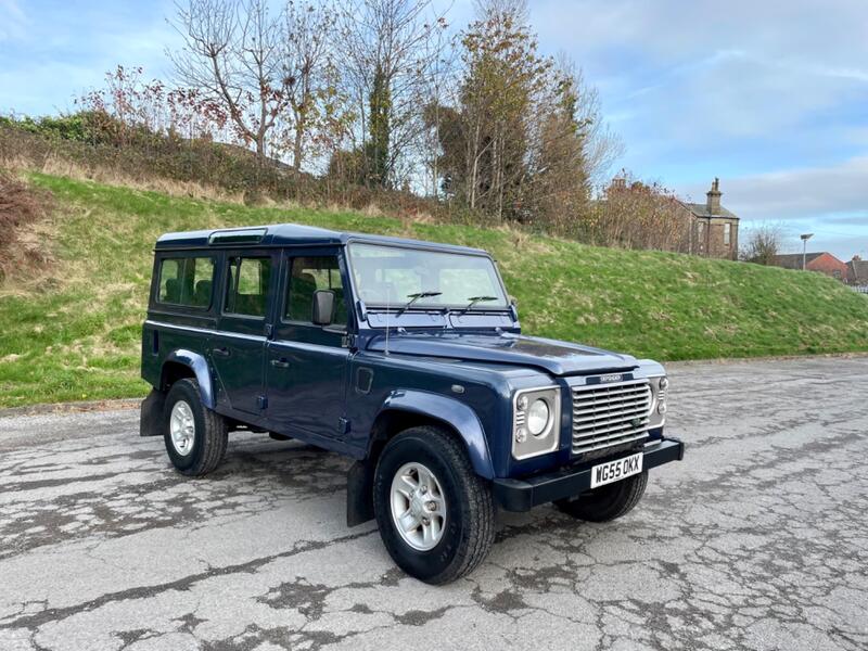 LAND ROVER DEFENDER