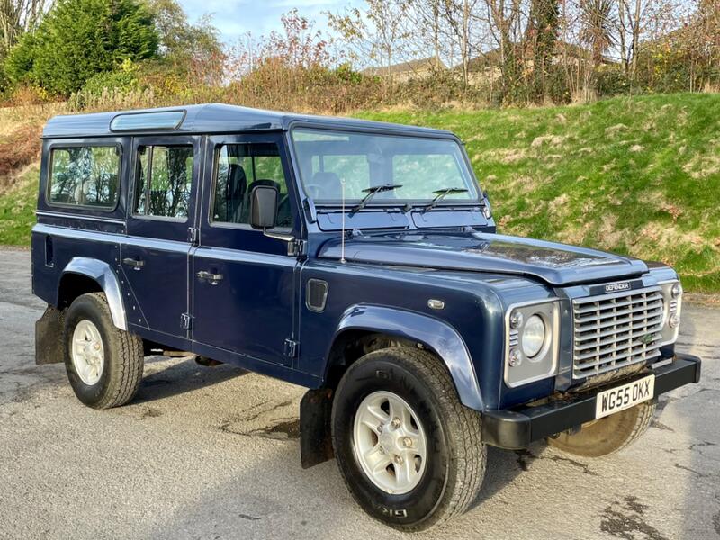 LAND ROVER DEFENDER
