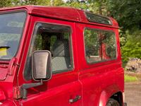 LAND ROVER DEFENDER 90