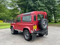LAND ROVER DEFENDER 90