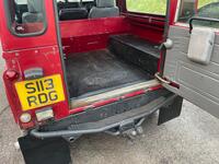 LAND ROVER DEFENDER 90
