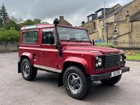 LAND ROVER DEFENDER 90