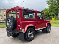 LAND ROVER DEFENDER 90