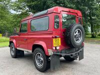 LAND ROVER DEFENDER 90