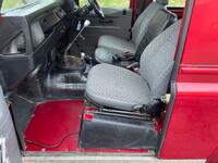 LAND ROVER DEFENDER 90