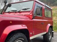LAND ROVER DEFENDER 90