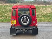 LAND ROVER DEFENDER 90