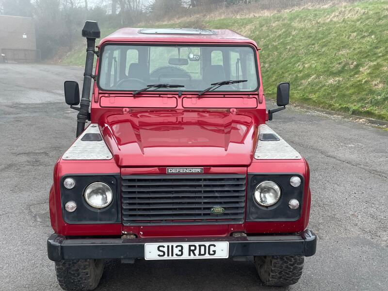 LAND ROVER DEFENDER 90