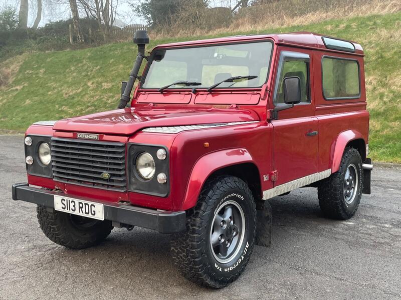 LAND ROVER DEFENDER 90