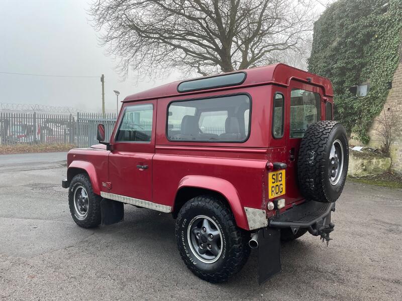 LAND ROVER DEFENDER 90