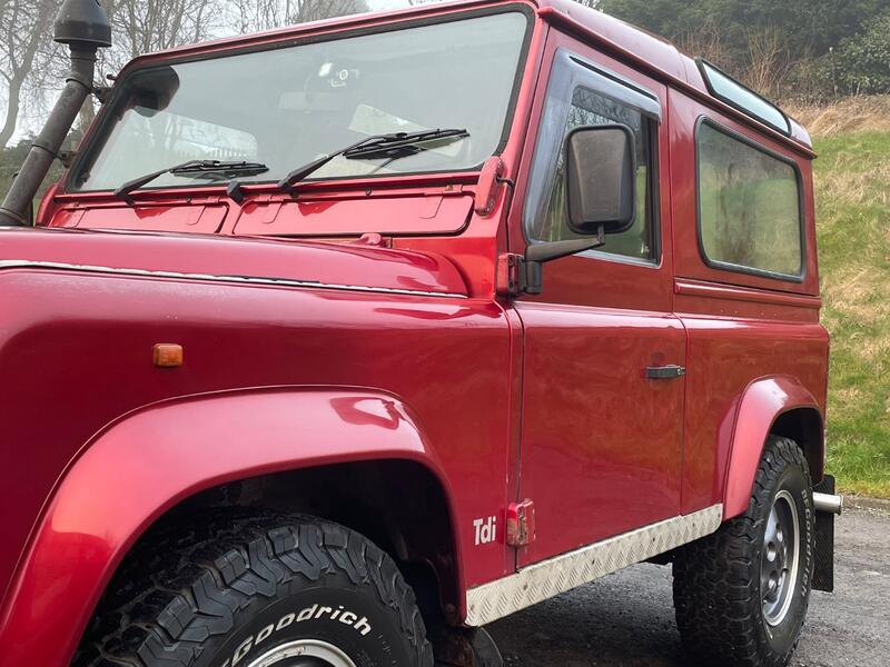 LAND ROVER DEFENDER 90