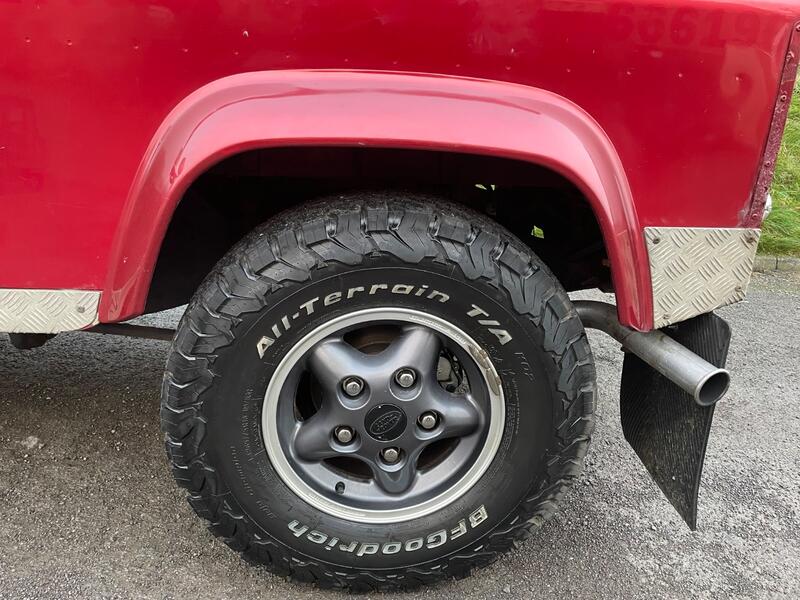 LAND ROVER DEFENDER 90