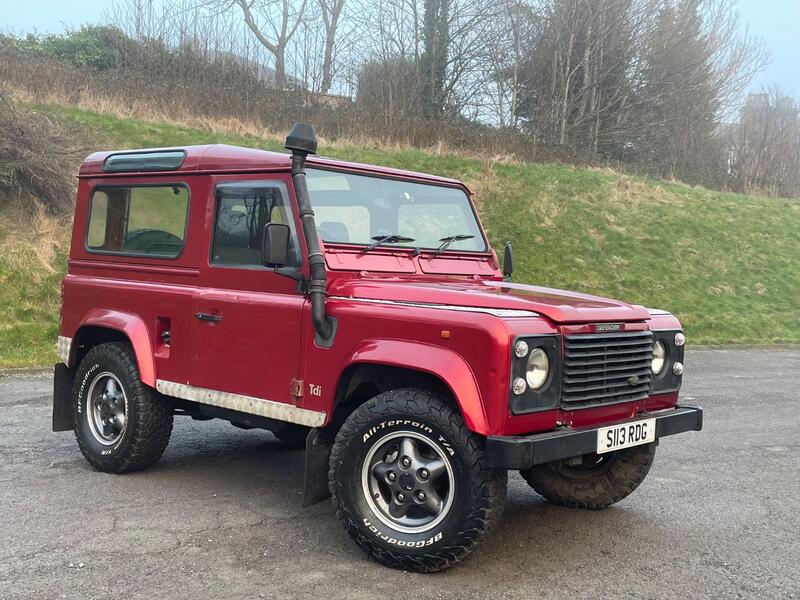 LAND ROVER DEFENDER 90