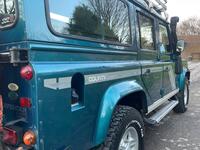 LAND ROVER DEFENDER 110