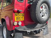 LAND ROVER DEFENDER 90