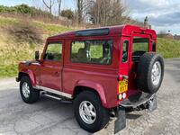 LAND ROVER DEFENDER 90
