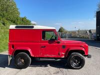 LAND ROVER DEFENDER 90