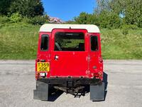 LAND ROVER DEFENDER 90