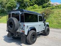 LAND ROVER DEFENDER 90