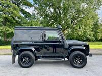 LAND ROVER DEFENDER 90